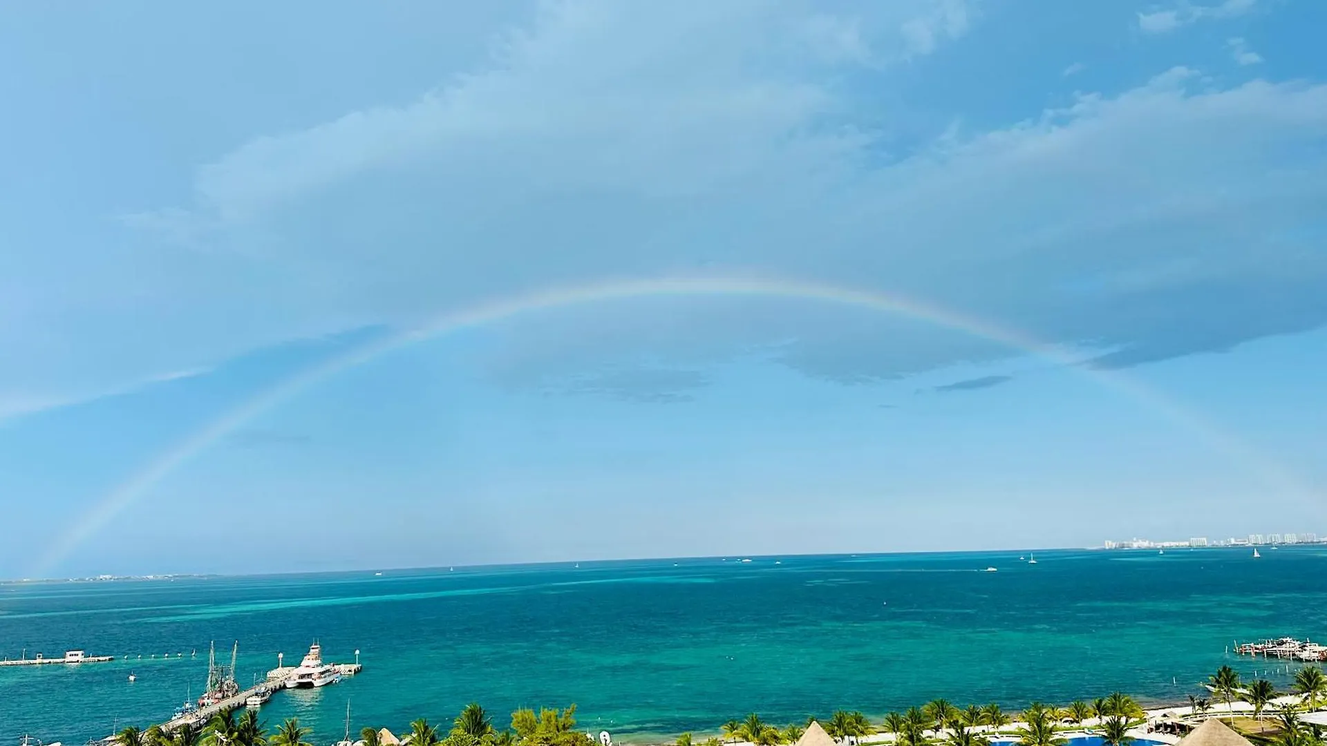 Luxury Apartment Ocean View & Beach Front In The Best Location Of Cancun