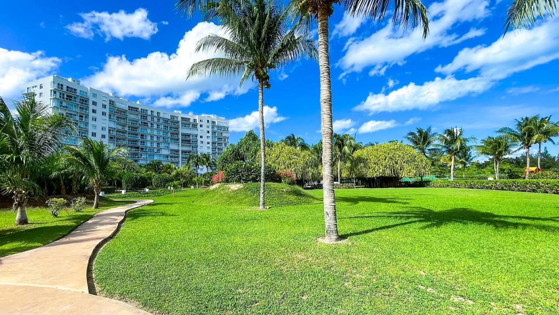 Luxury Apartment Ocean View & Beach Front In The Best Location Of Cancun