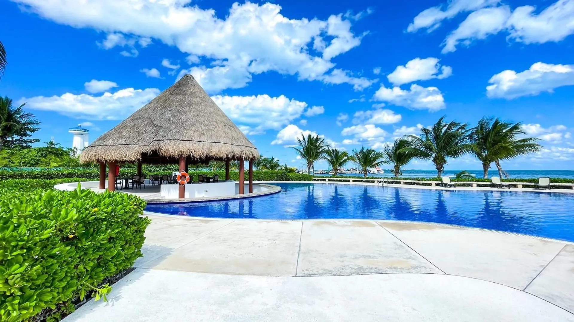 Luxury Apartment Ocean View & Beach Front In The Best Location Of Cancun