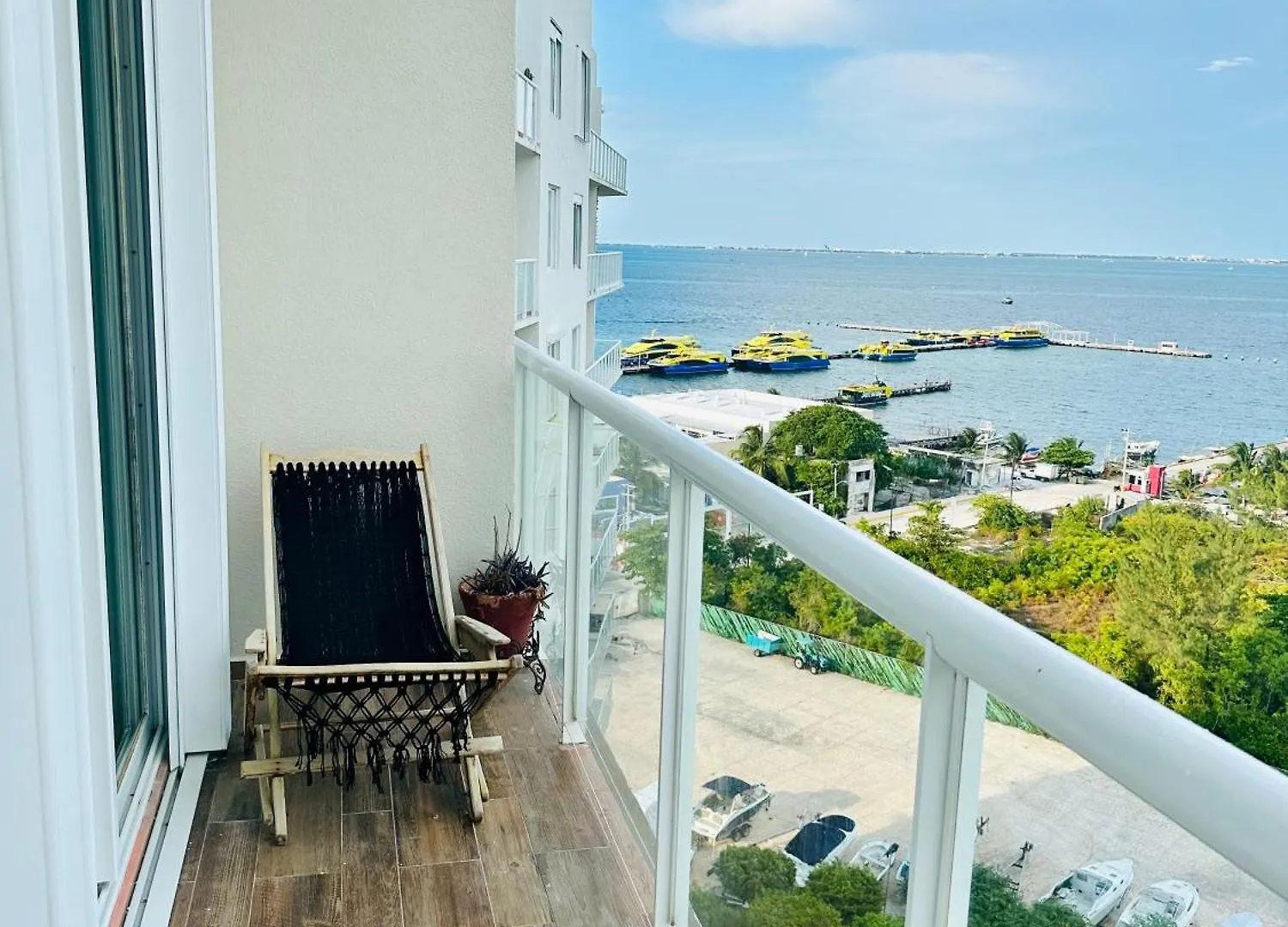 Luxury Apartment Ocean View & Beach Front In The Best Location Of Cancun