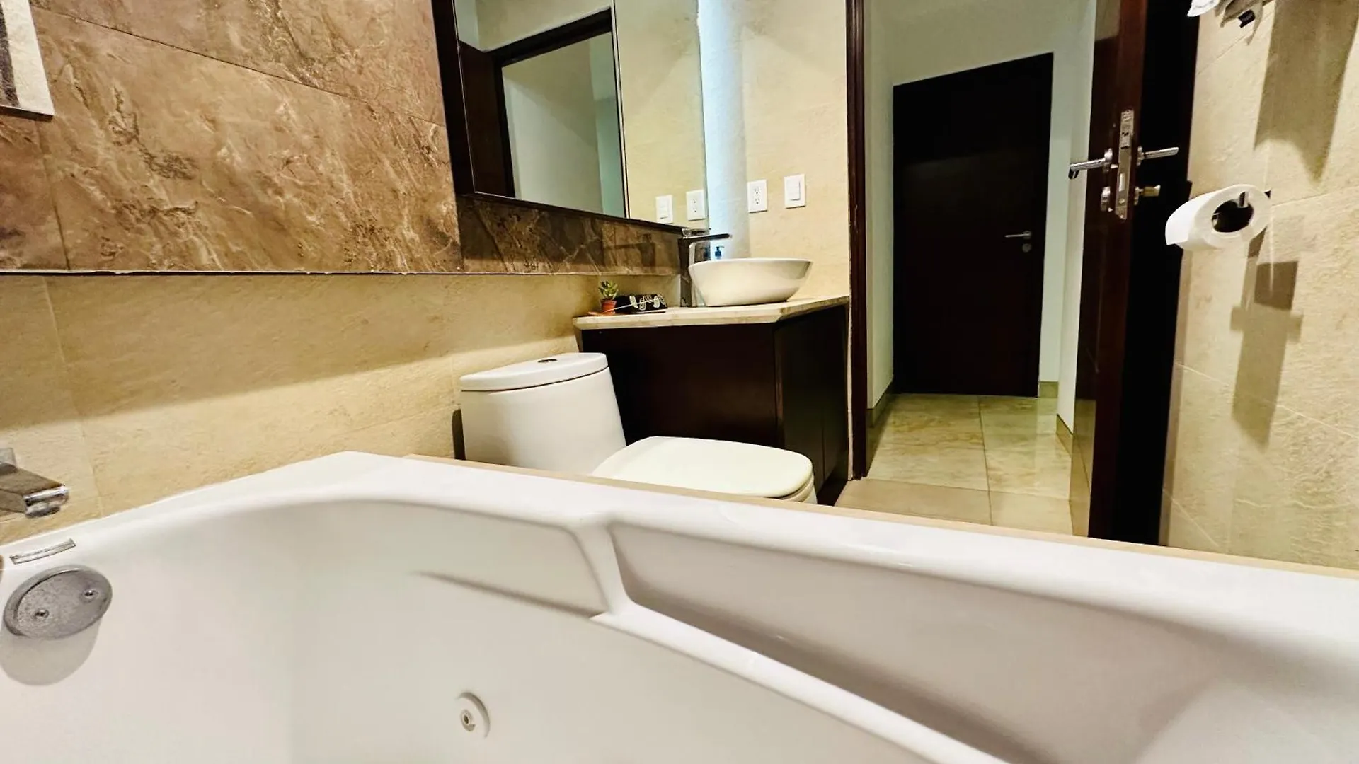 Luxury Apartment Ocean View & Beach Front In The Best Location Of Cancun Mexico