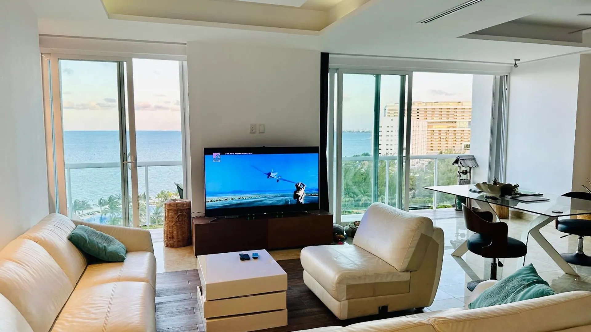 Luxury Apartment Ocean View & Beach Front In The Best Location Of Cancun