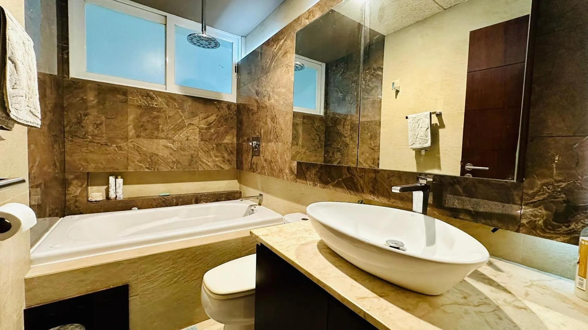 Luxury Apartment Ocean View & Beach Front In The Best Location Of Cancun